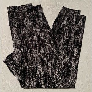 Lululemon InStill High Rise Tights 25”